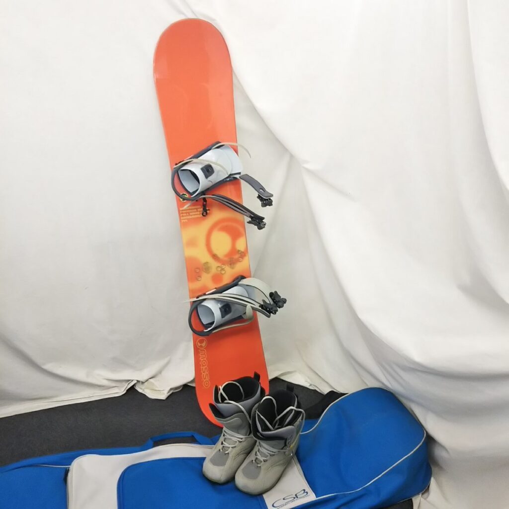 masso マッソ スノーボード 板 ビンディングつき 約144cm ブーツ/カバーつき スノボ 現状品