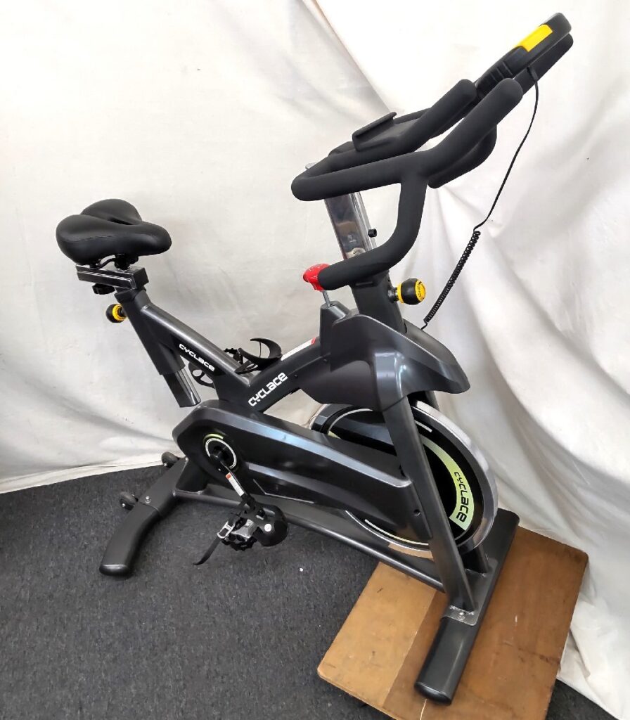 CYCLACE スピンバイク エアロバイク フィットネスバイク トレーニングマシン 自転車