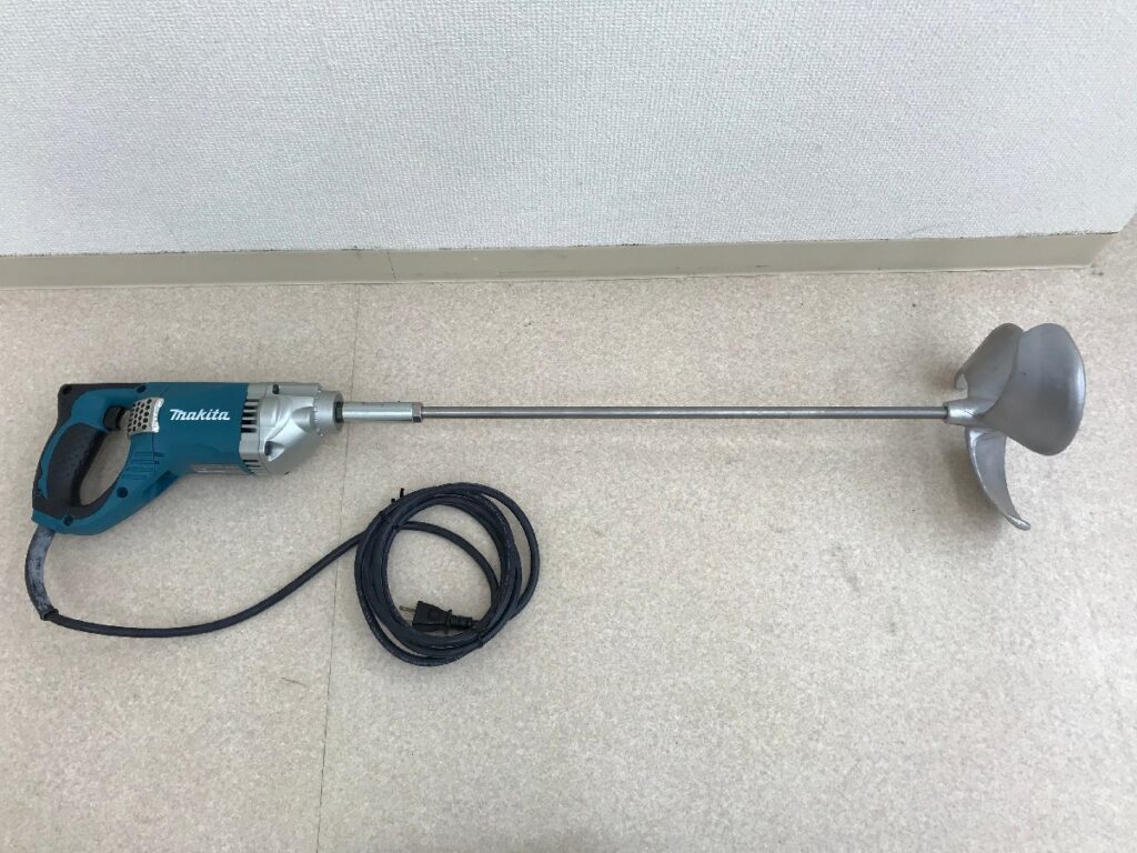 makita マキタ カクハン機 UT2204 攪拌機 電動工具 コンクリート ミキサー 100V
