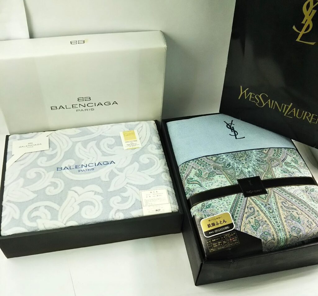 未使用訳あり 正規 イヴサンローラン バレンシアガ 毛布 肌掛ふとん 綿100％ YSL BALENCIAGA 現状品