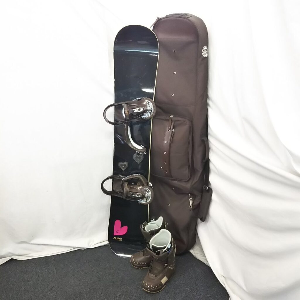 YONEX ヨネックス LEXA レクサ f2 スノーボード 板 ビンディングつき 約145cm ブーツ/カバーつき 現状品