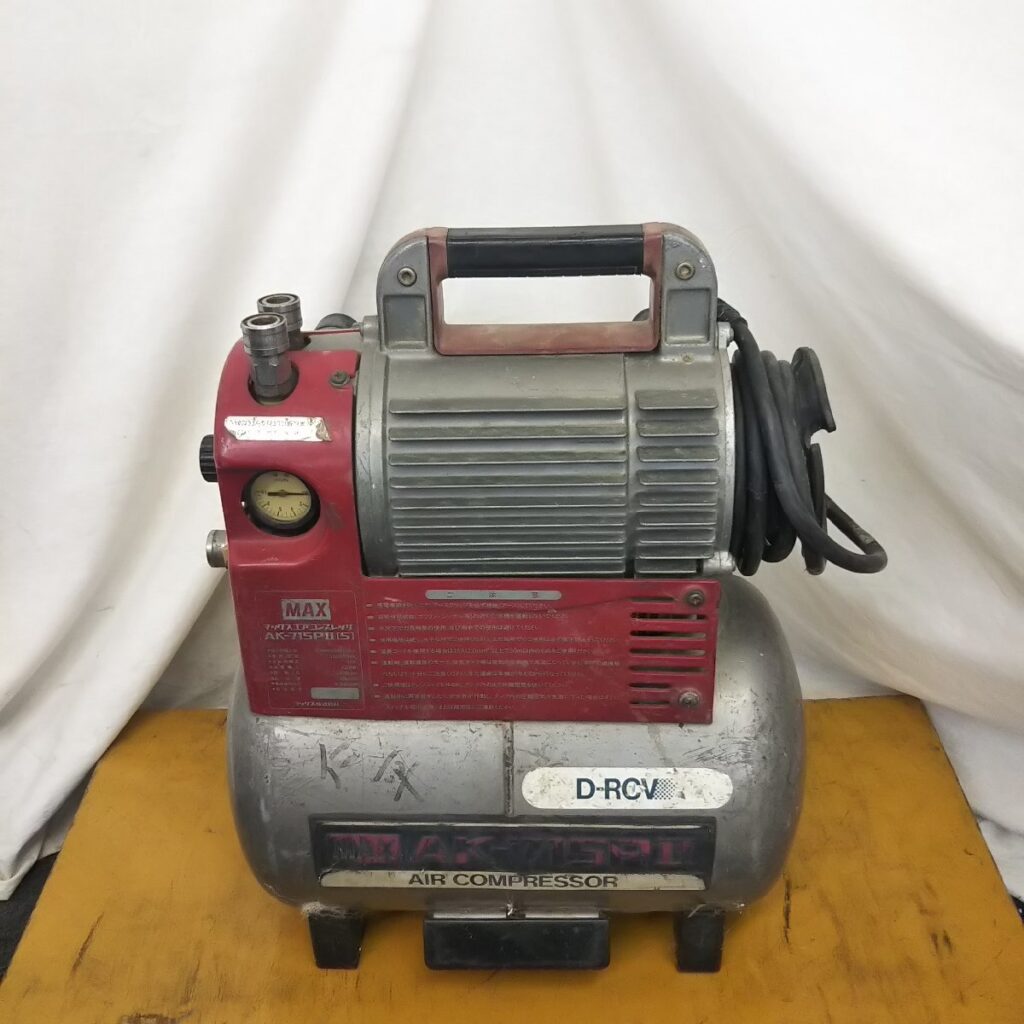 MAX マックス エアコンプレッサー AK-715PⅡ 現状品