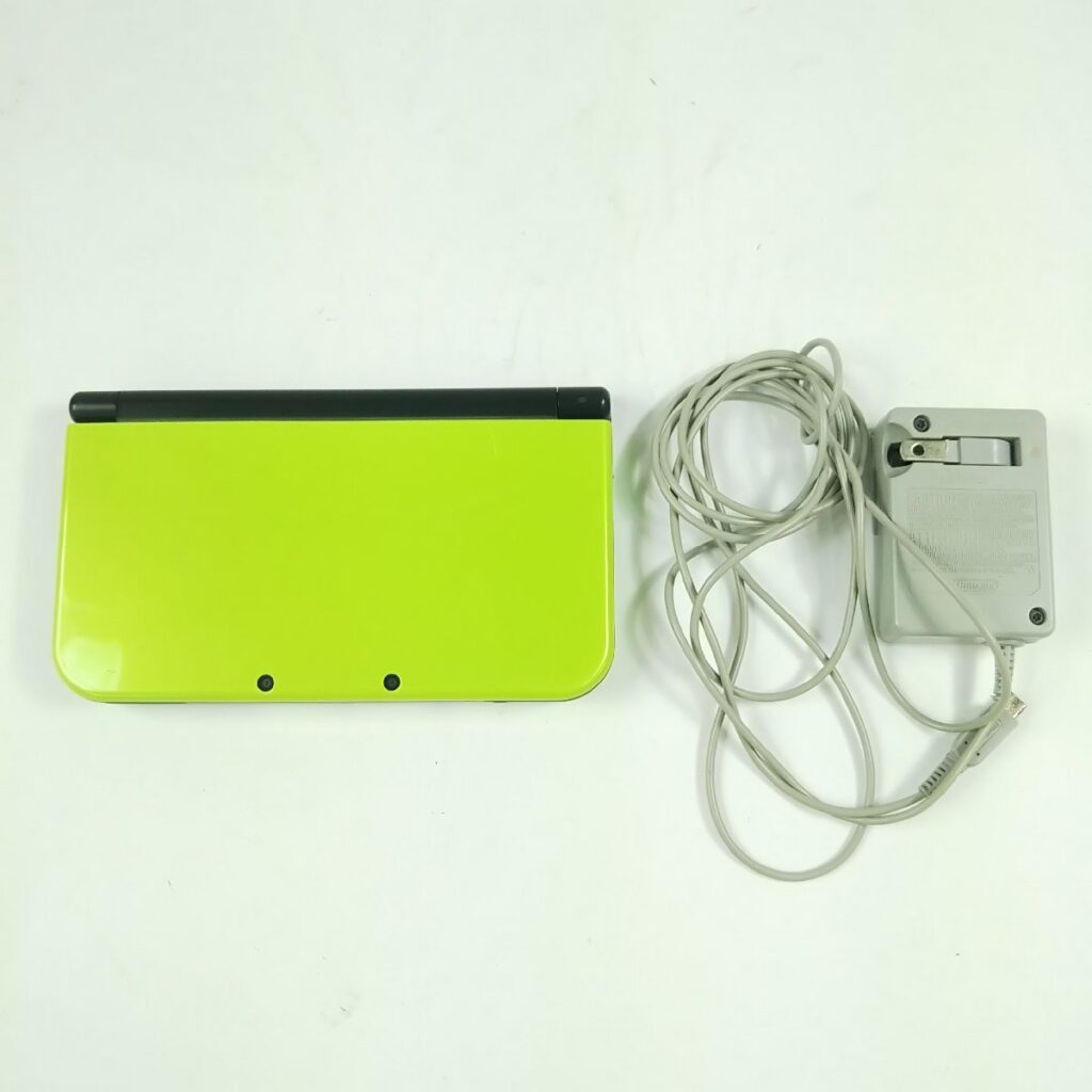 通電OK!! new NINTENDO 3DS LL RED-001 現状品