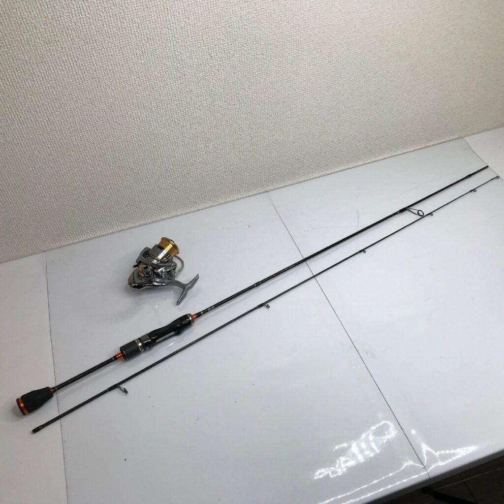 Major Craft メジャークラフト Banshee バンシー エリアトラウト スピニングロット　スピニングリール付き 2本継 釣り