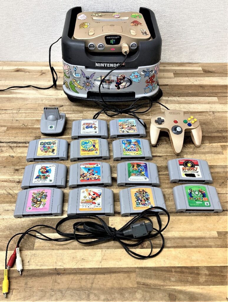 NINTENDO64 ニンテンドー64 任天堂 ゴールド 本体 コントローラー限定モデル カセット13個付き Nintendo