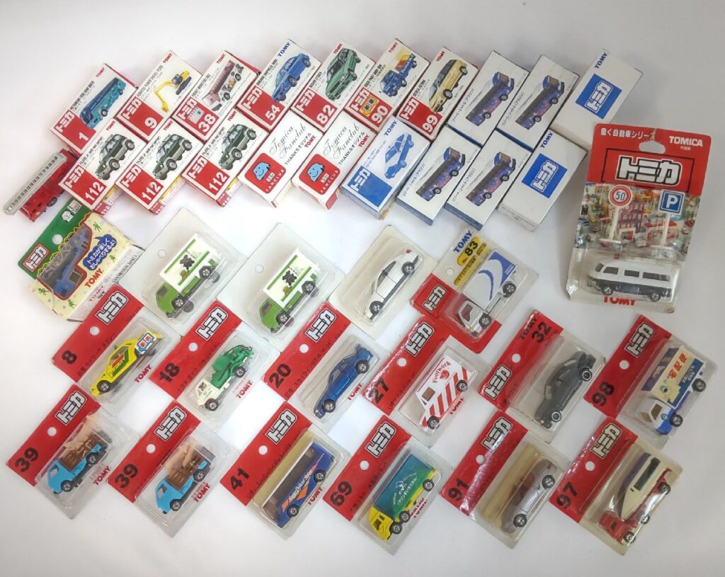 未開封含む トミカ ミニカー いろいろおまとめセット パトカー バス タクシーなど 車 自動車 TOMICA 現状品