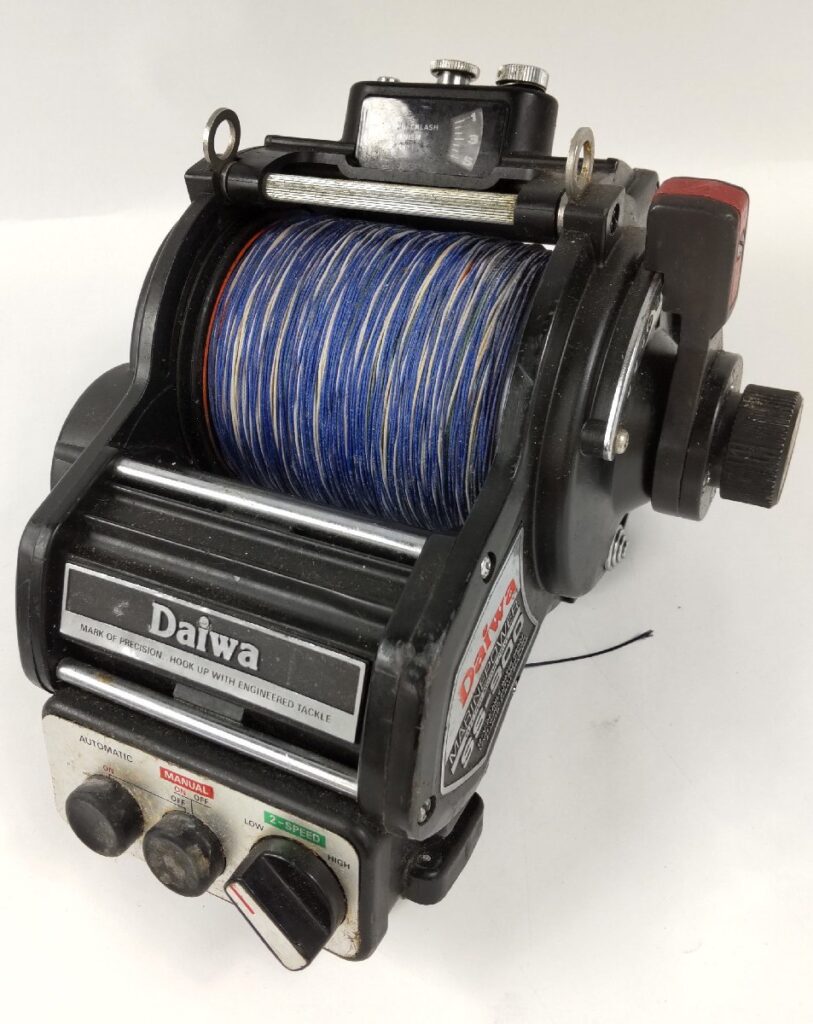 ジャンク DAIWA ダイワ SS-900 電動リール 釣り道具 フィッシング 現状品