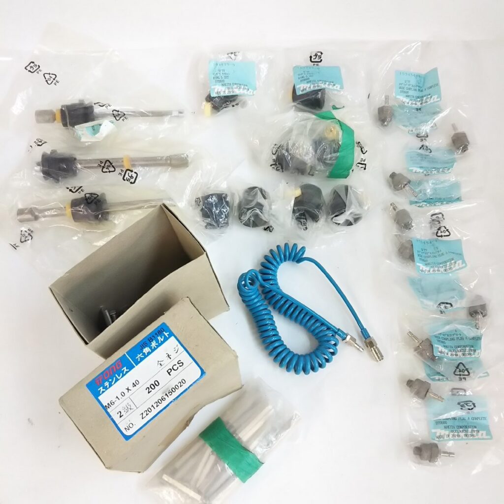 大量 makita カプラプラグ/六角ボルト全ネジ など工具パーツ いろいろまとめて 現状品