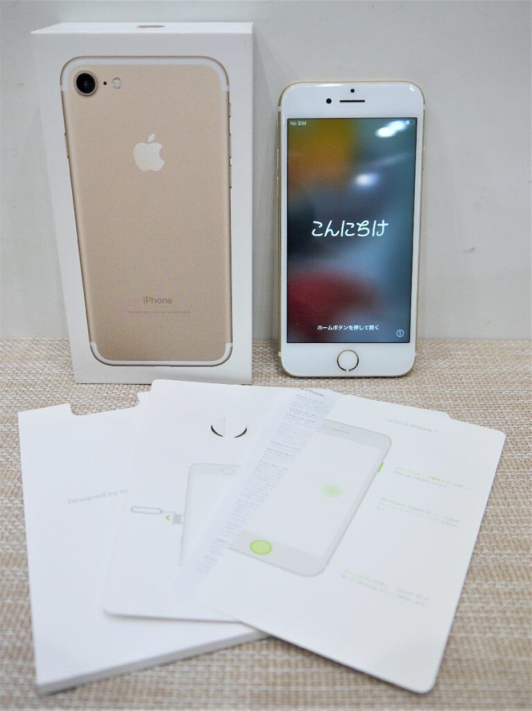 Apple iPhone7 32GB ゴールド MNCG2J/A A1779 SIMフリー 初期化済み