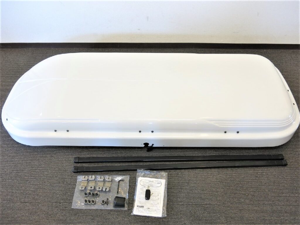 TERZO ルーフボックス ローライダーフレックス コンパクト ホワイト 取付クランプ用キーケースの鍵欠品