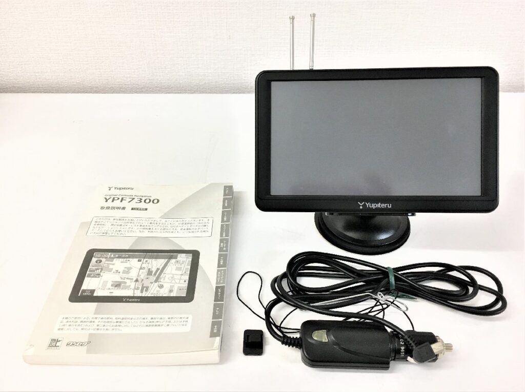 YUPITERU　ユピテル 7インチポータブルカーナビ フルセグ YPF7300