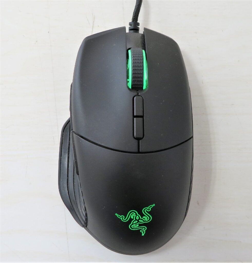 Razer Basilisk　有線ゲーミングマウス　RZ01-02330100-R3A1　レーザー バジリスク