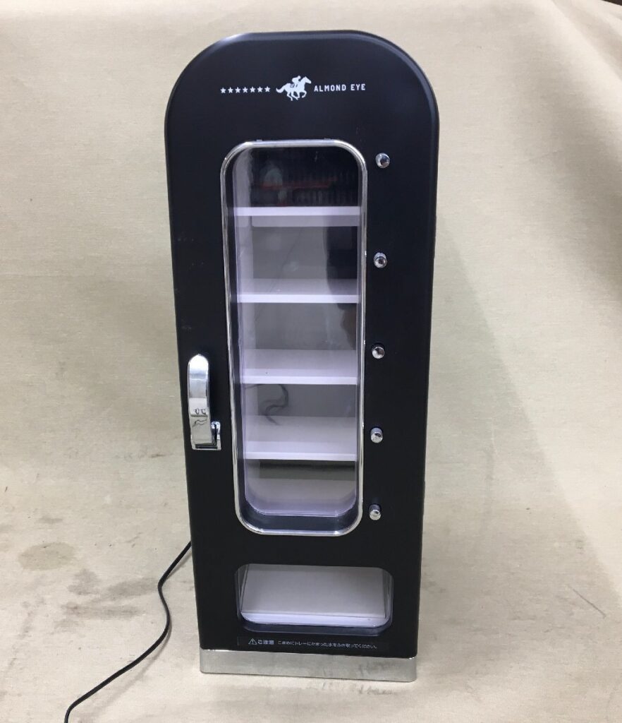 サンコー 　保冷庫　自販機 自動販売機型保冷庫 SCSMVMFH 2020年製