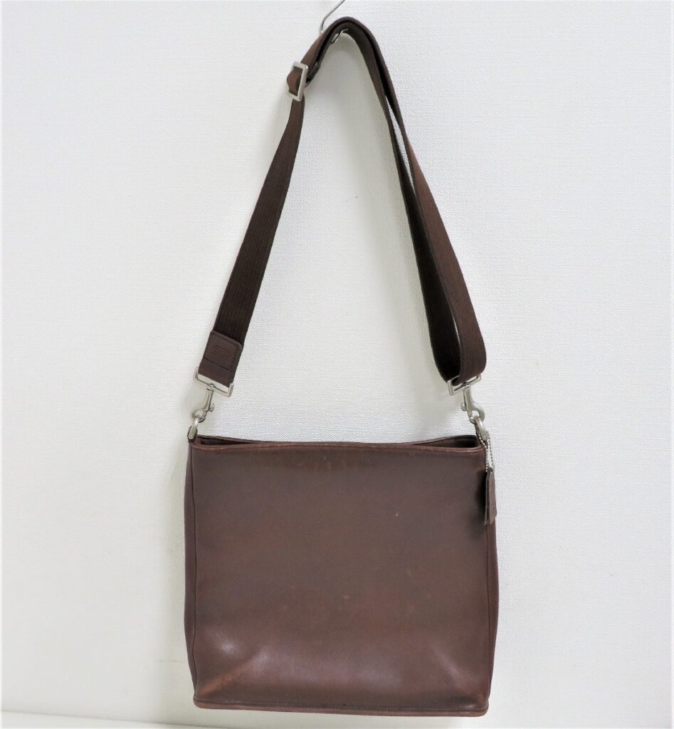 コーチ ショルダーバッグ COACH LEATHER WARE EST.1941