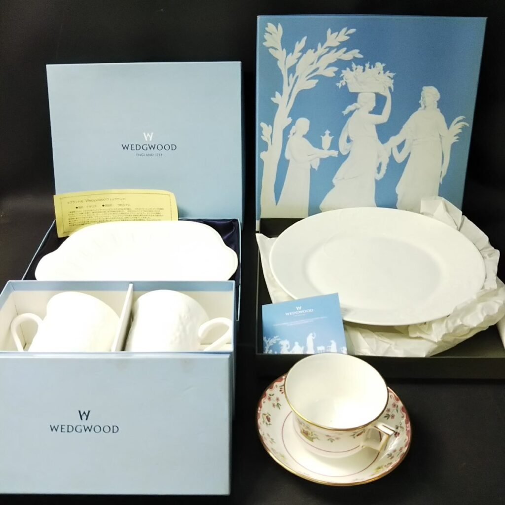未使用多 WEDGWOOD ウェッジウッド 洋食器いろいろまとめて カップ&ソーサー/ プレート/マグなど