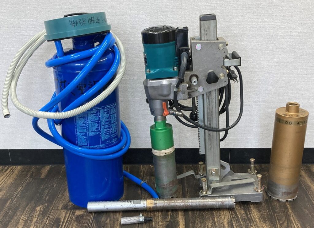 MAKITA マキタ ダイヤコアドリル ドリル 水タンク付き DM170 電動工具 セット 本体