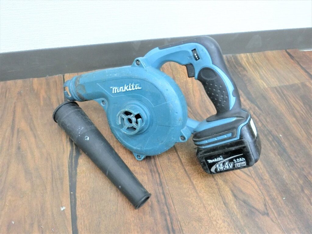makita マキタ 充電式ブロワ 型番不明