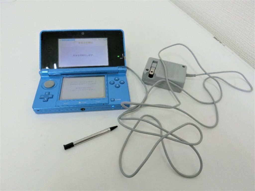 任天堂 ニンテンドー3DS 本体 アクアブルー CTR-001