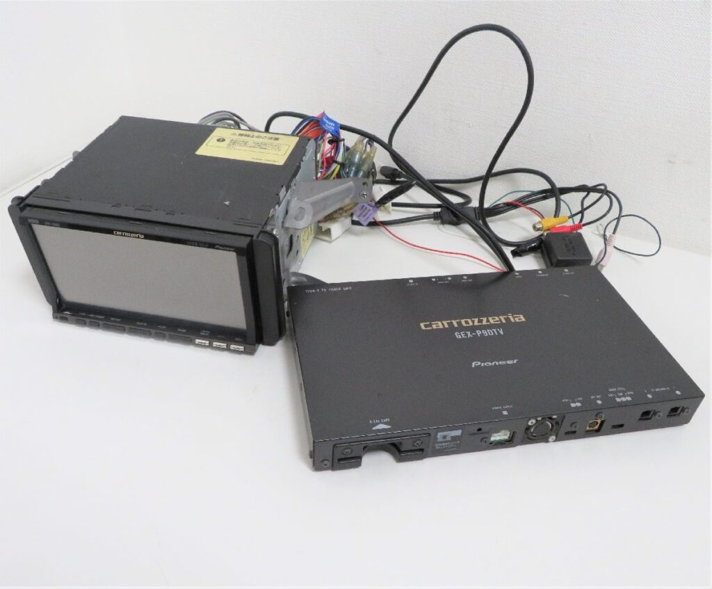 カロッツェリア carrozzeria AVIC-ZH009 サイバーナビ GEX-P9DTV 詳細不明コード付属 動作未確認