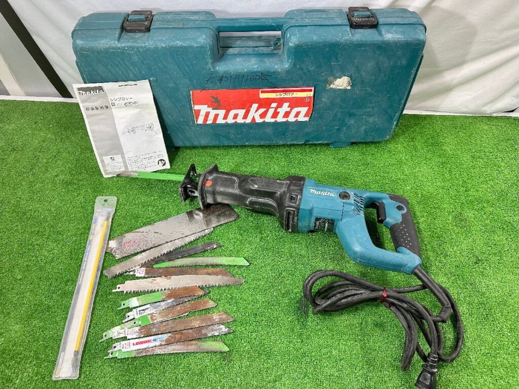 makita マキタ レシプロソー JR3050T 100V 860W 電動工具 切断機 電気ノコギリ 動作確認済み