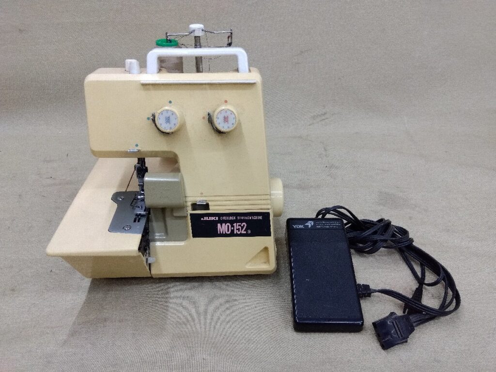 JUKI ジューキ OVERLOCK MO-152 ロックミシン フットコントローラー付き YC-480S