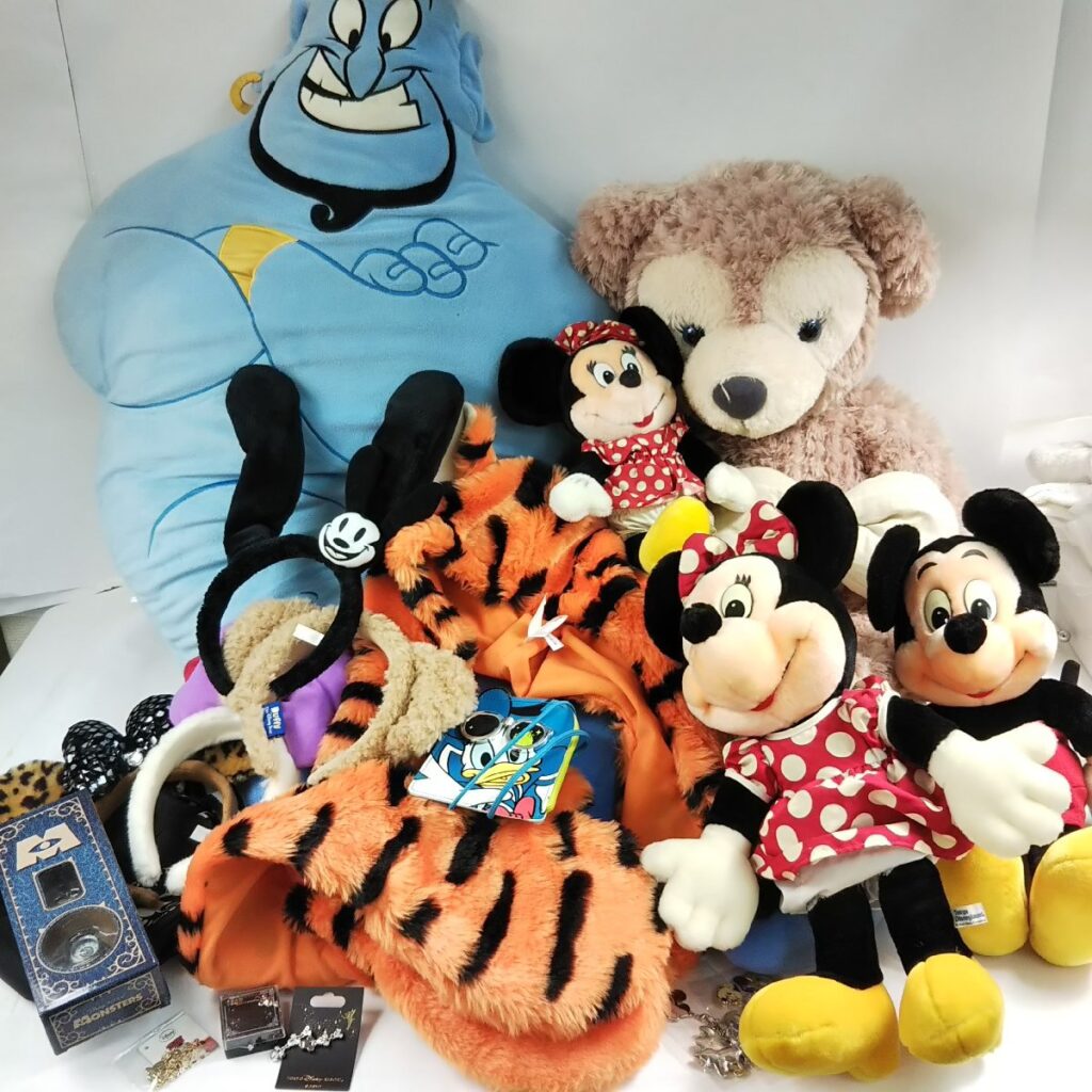 大量 ディズニーグッズ/お土産いろいろまとめて ぬいぐるみ/バッグ/カチューシャ/オーナメントなど