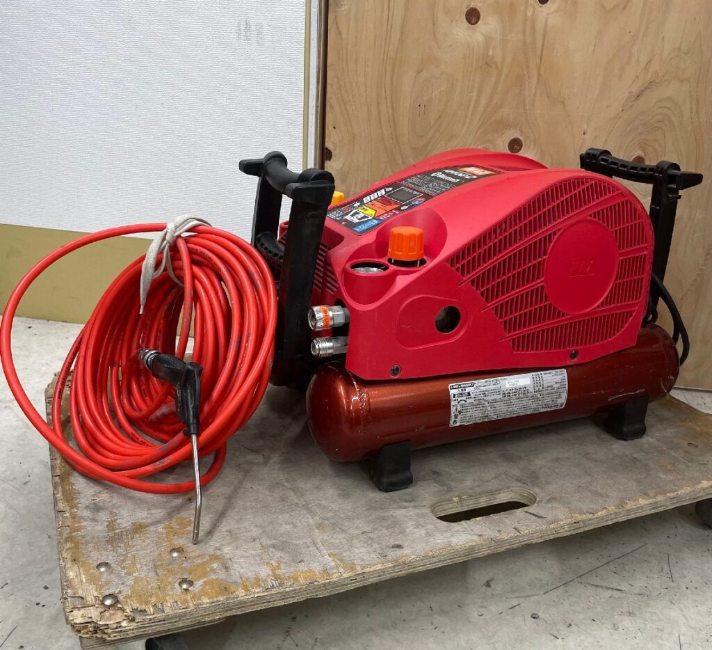 マックス MAX 高圧/常圧エアコンプレッサ 11L 無線接続 AK-HL1270E2 レッド 赤