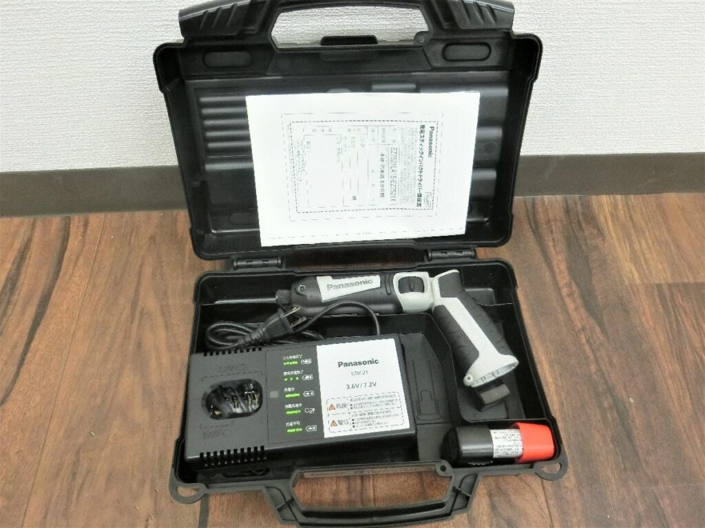 パナソニック 充電スティックインパクトドライバー EZ7521