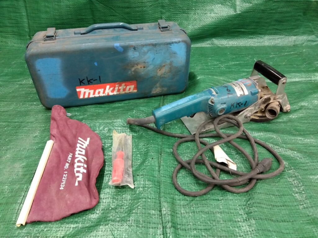 makita マキタ 110mm 電動 コンクリートカンナ PC1100