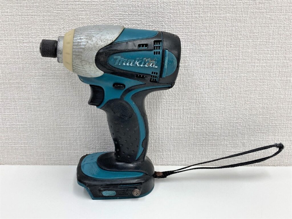 makita マキタ 充電式 インパクトドライバ TD130D 14.4V 本体のみ グリーン