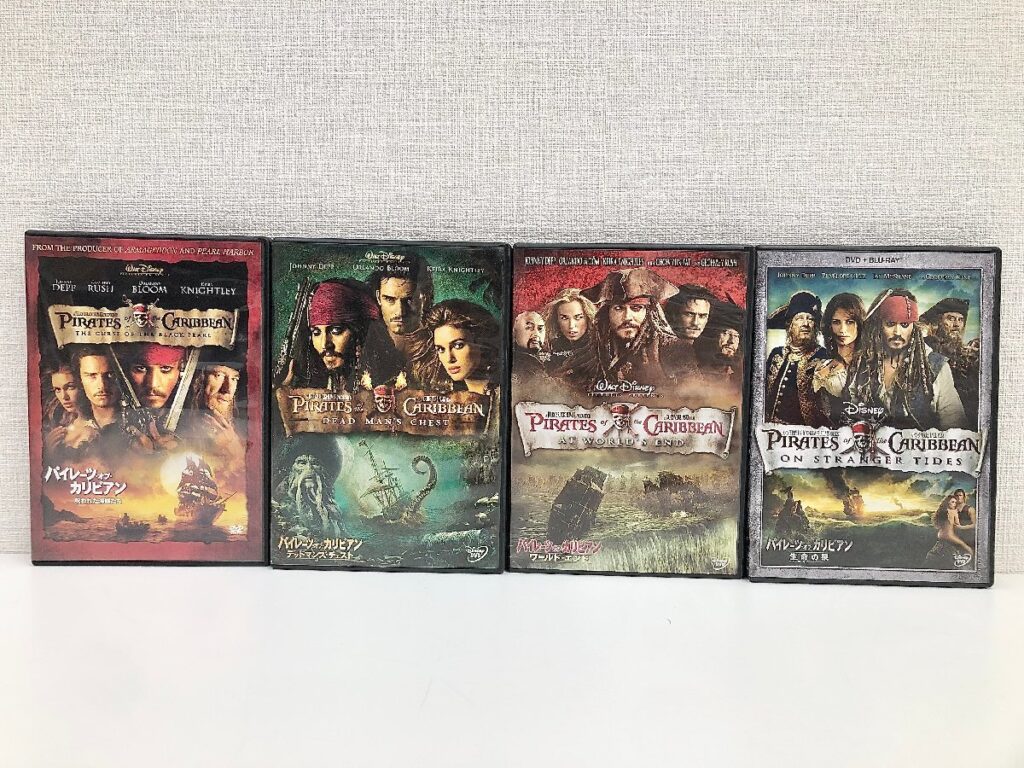 パイレーツ・オブ・カリビアン Pirates of the Caribbean DVD ４作品 セット まとめ 呪われた海賊たち～命の泉