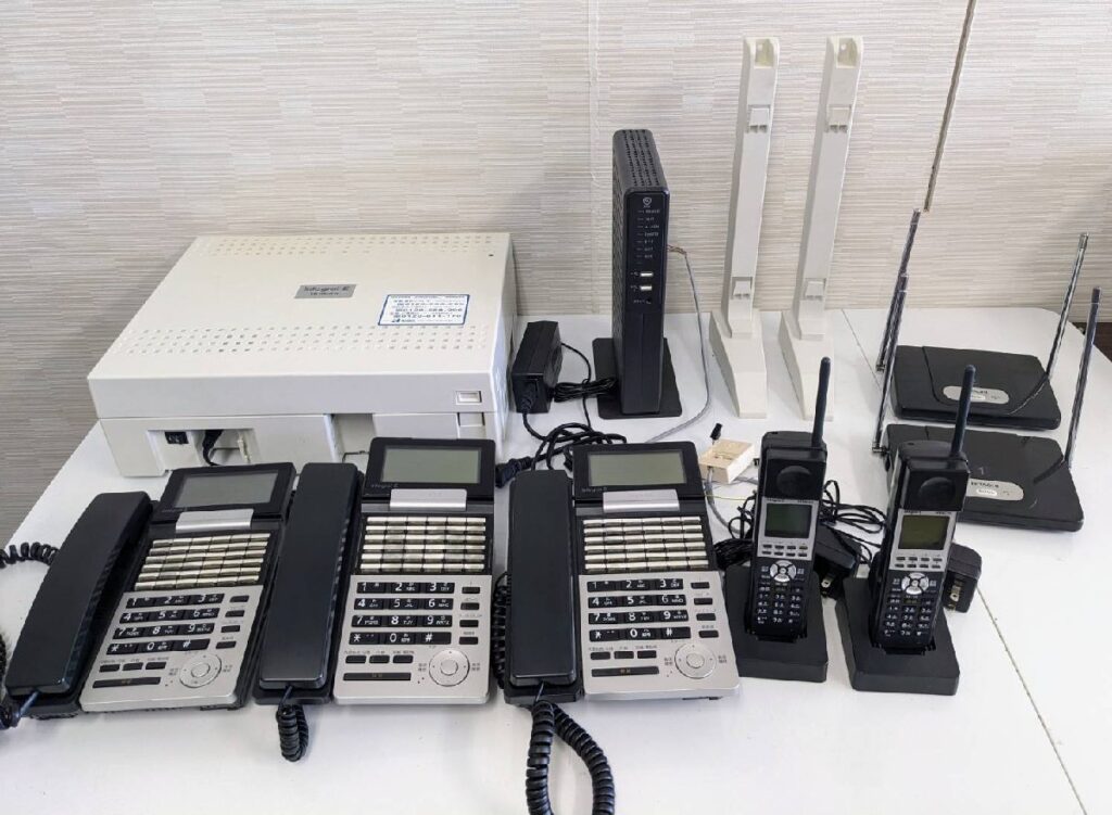 日立 Integral-E 主装置 ET-iE/M-ME ＆36キービジネスホン ET-36IE-SD (B)2 ×3台＆コードレス×2セット 通電確認済