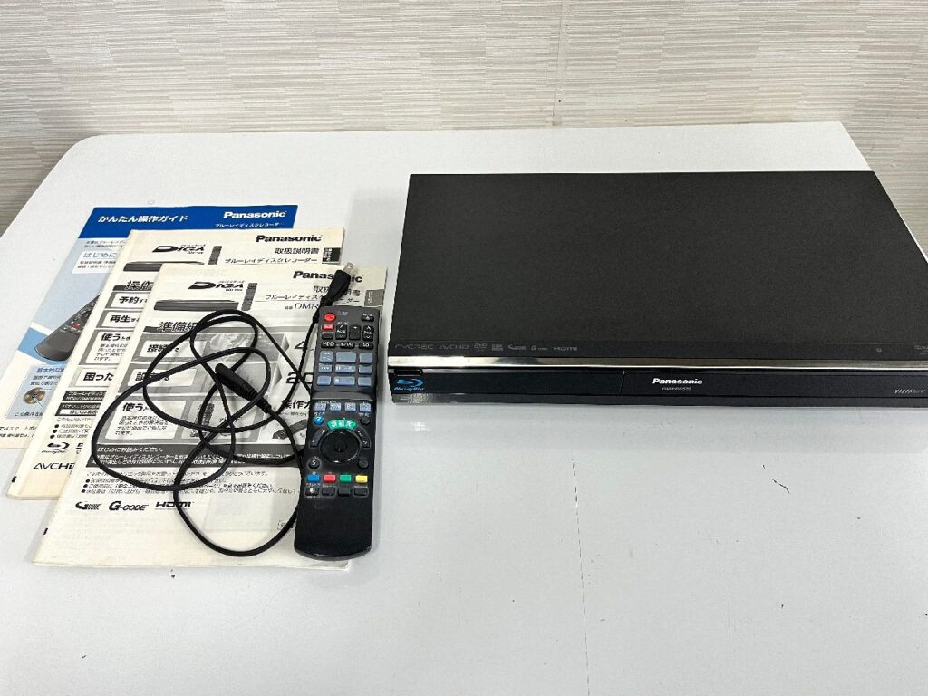 パナソニック Panasonic DMR-BW570 ブルーレイコーダー 2010年製 通電確認済