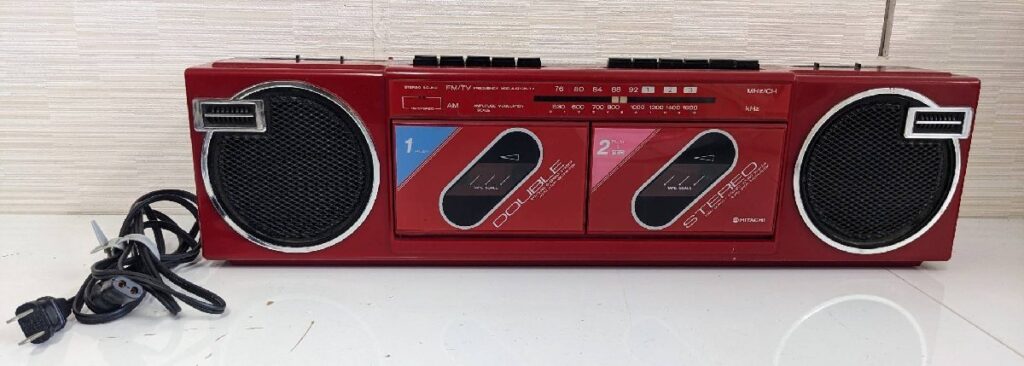 HITACHI ダブルラジオカセットコーダー TRK-W105 赤