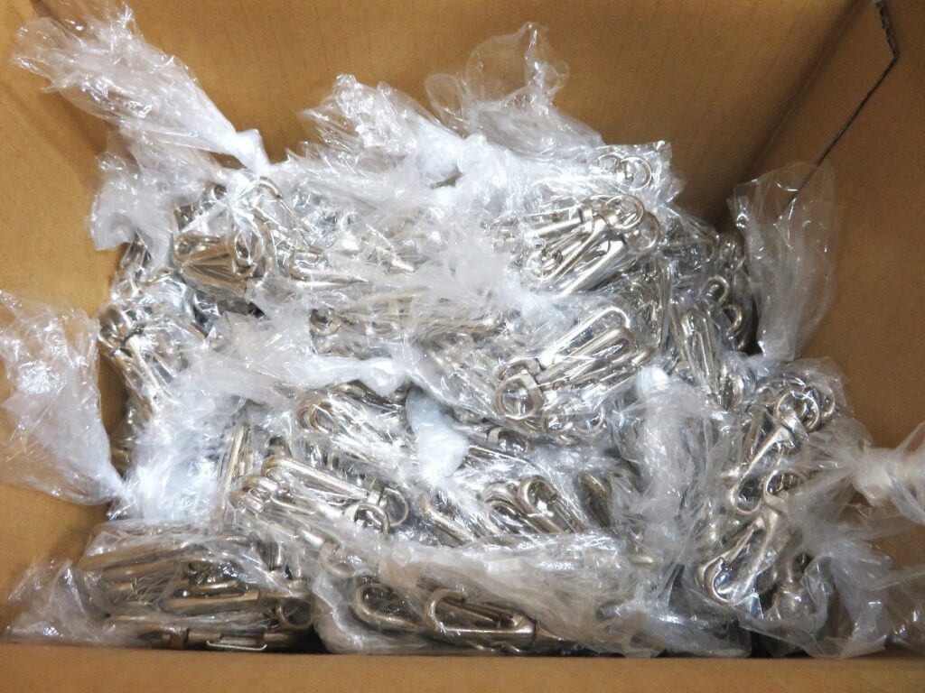 カラビナ キーホルダーなど 6cm まとめ売り 約1070個