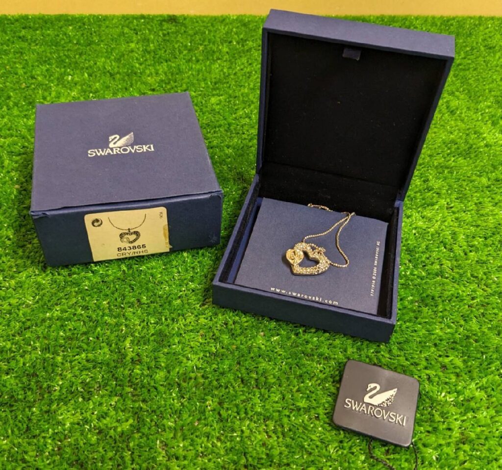 SWAROVSKI スワロフスキー ペンダント ネックレス ハート シルバーカラー 843865