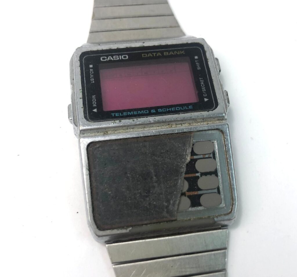 CASIO DATEBANK DBC-610 カシオ データバンク 腕時計 キーボード破損 電池切れ 動作未確認