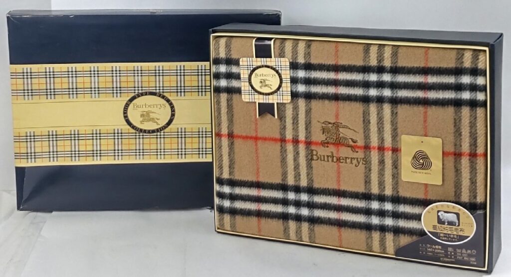 未使用 BURBERRY バーバリー 高級純毛毛布 ウール100％ 140×200cm 寝具