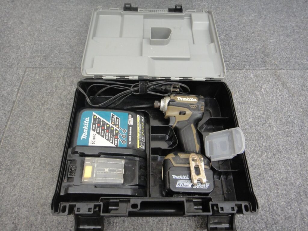 マキタ makita 充電式インパクトドライバ TD161D