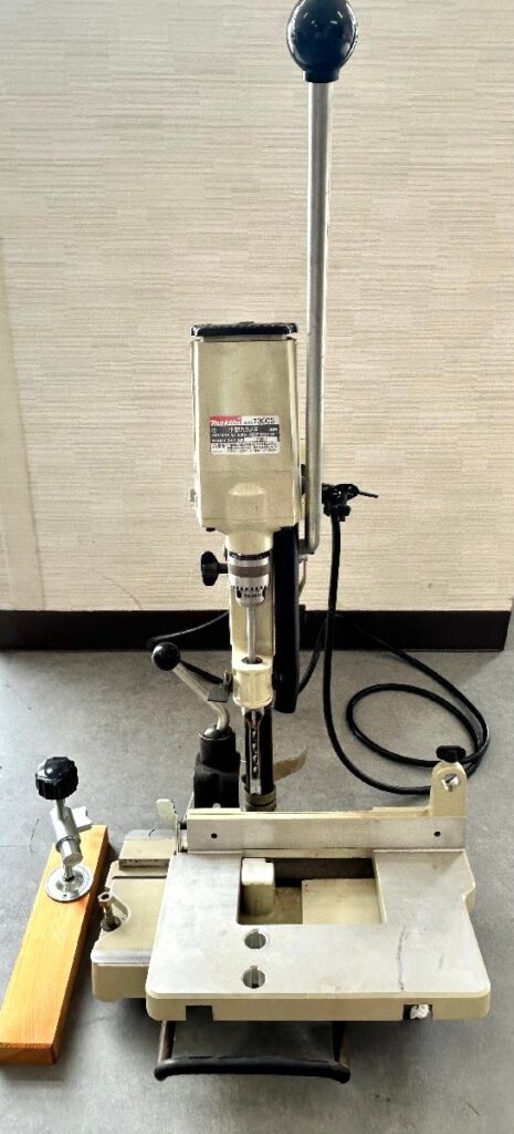 マキタ 小型カクノミ 7300S 角のみ 角ノミ 角のみ機 電動工具 大工道具 木材加工