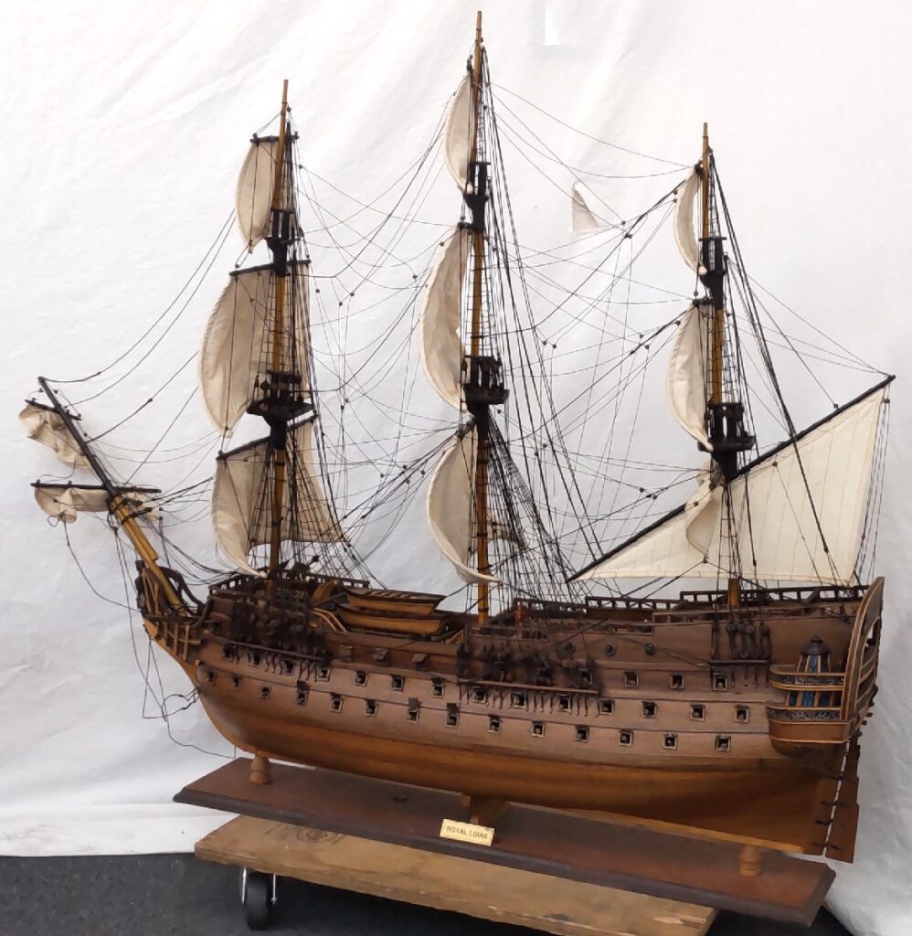 帆船模型 木製 ROYAL LOUIS ロイヤル ルイス号 フランス王立海軍 戦列艦 現状品