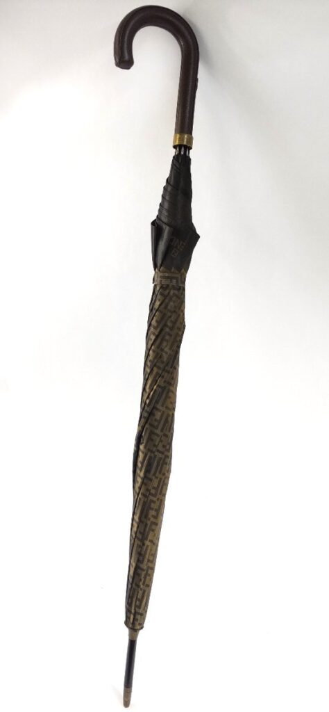 正規 FENDI フェンディ 長傘 ズッカ柄 傘 アンブレラ 高級傘 雨具