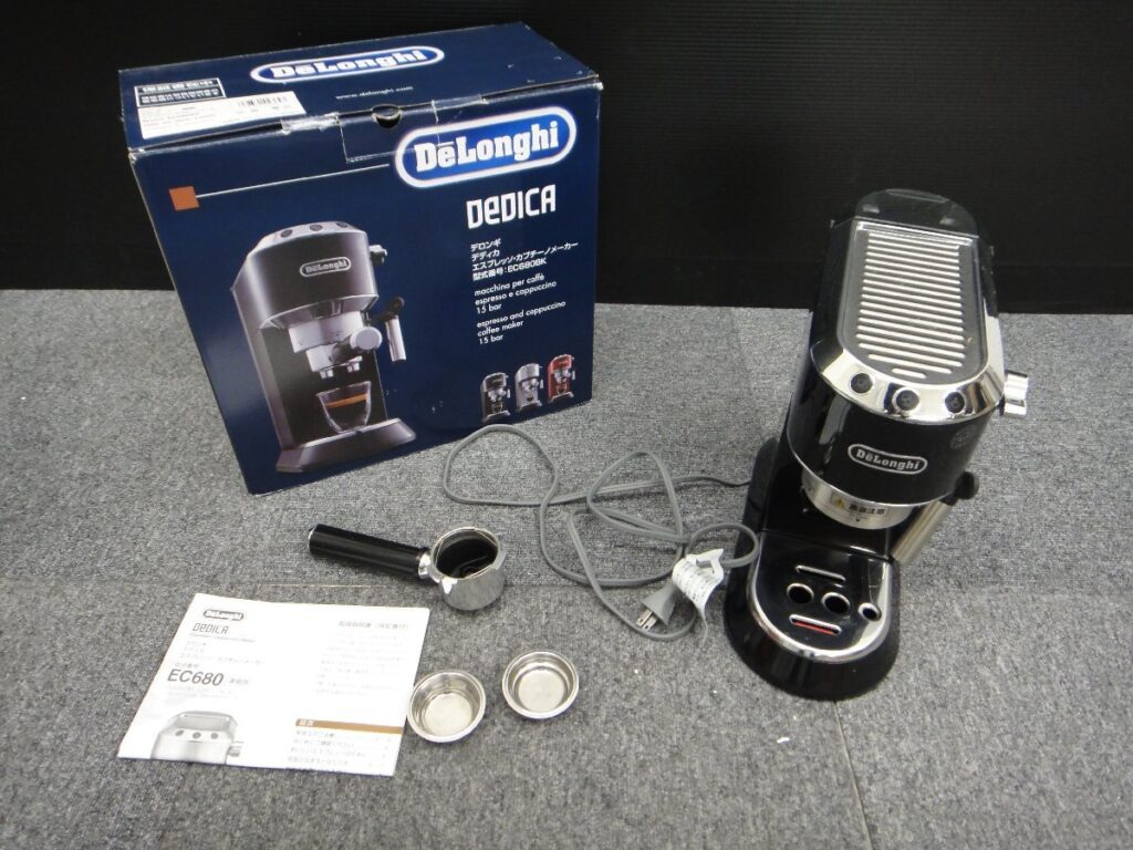 Delonghi デロンギ EC680BK エスプレッソ・カプチーノメーカー 通電OK
