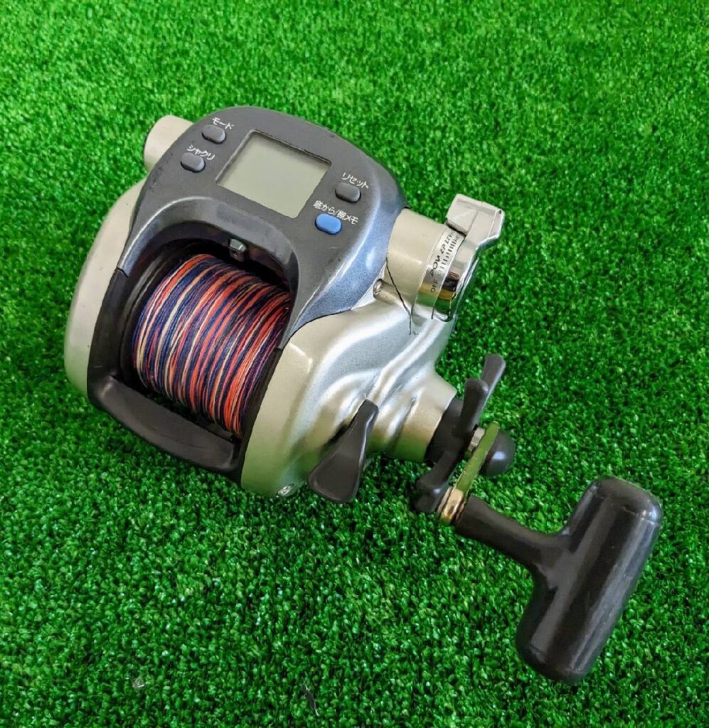 ダイワ スーパータナコン S 600W 右 DAIWA SUPER TANACOM-S 電動リール 割れあり