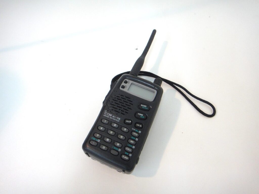 ICOM IC-T81 無線機 動作未確認