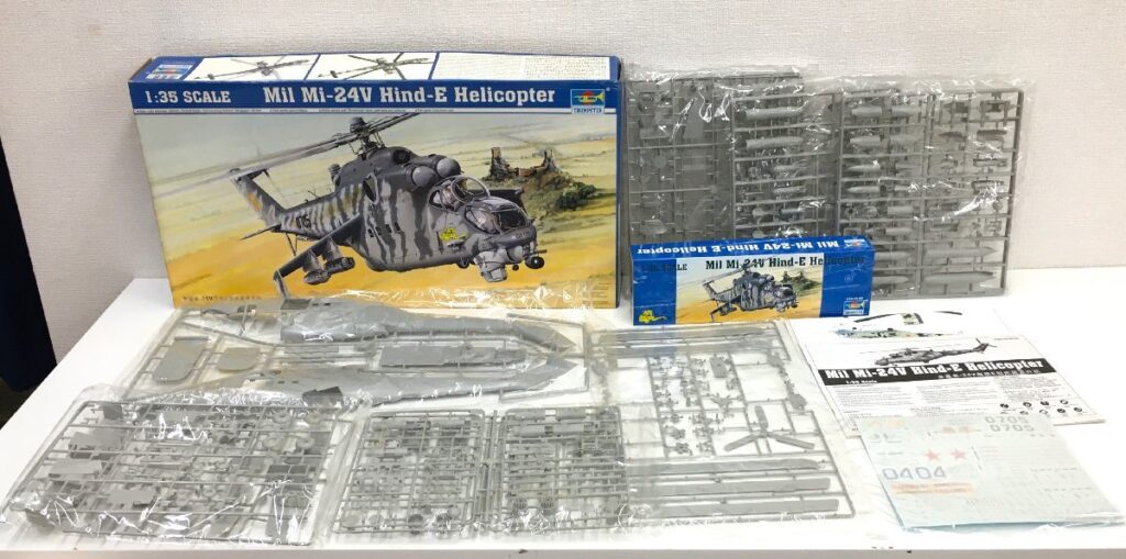TRUMPETER トランぺッター Mil Mi-24V Hind-E ハインドE Helicopter ヘリコプター 1/35