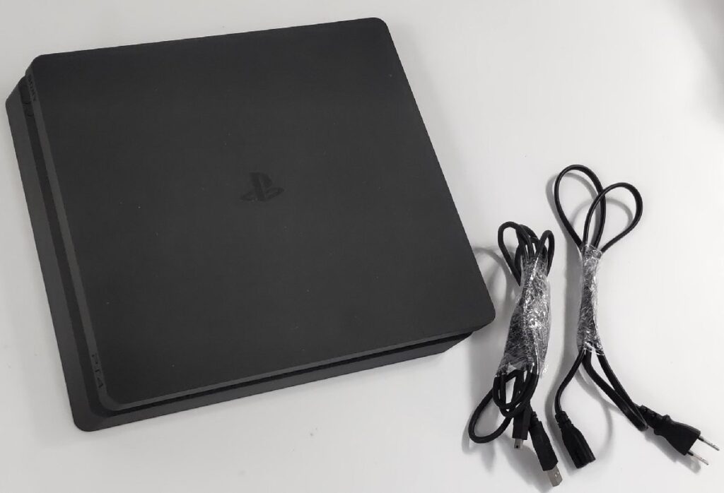 通電OK!! 初期化済み SONY PlayStation4 CUH-2000A 本体 ブラック プレイステーション4 PS4 プレステ4