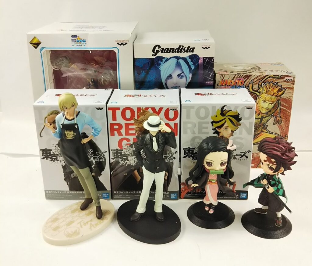 大量 未使用多数 フィギュアいろいろまとめて 鬼滅の刃/東京リベンジャーズ/NARUTO/ジョジョの奇妙な冒険など