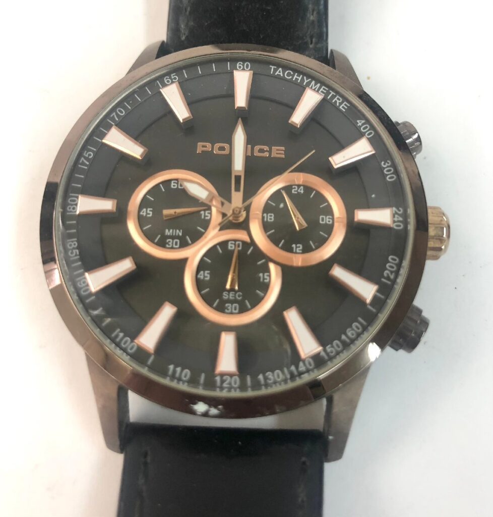 POLICE ポリス 15000J 腕時計 電池切れ 未稼働品