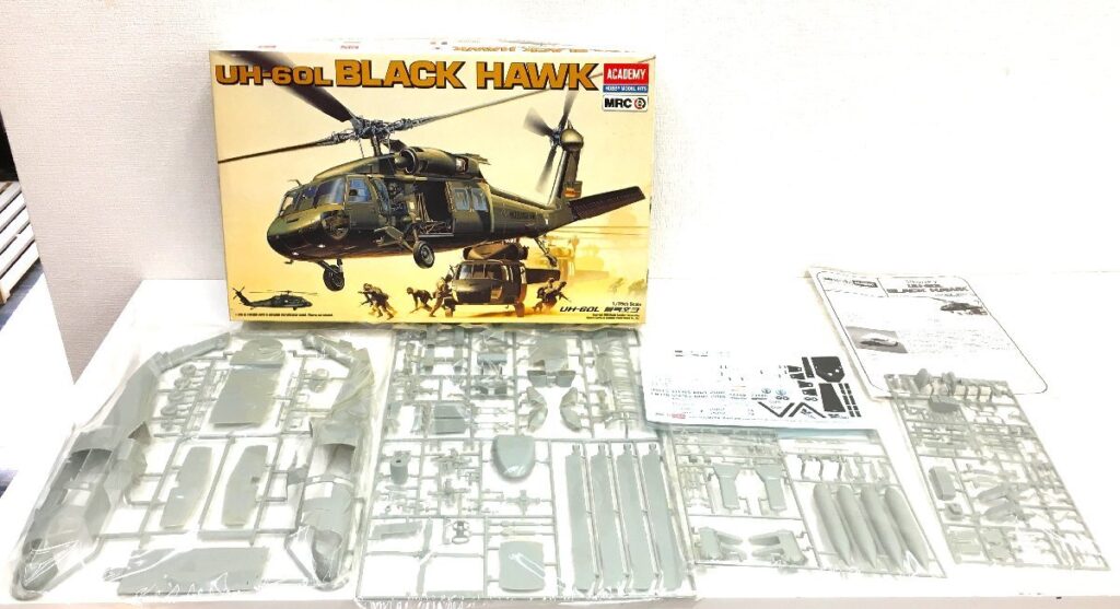 ACADEMY アカデミー UH-60L BLACK HAWK ブラックホーク 1/35
